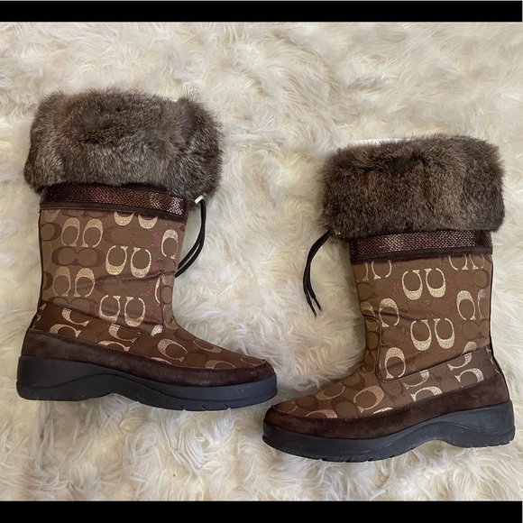 NWT Coach Snow Boots with Real Fur Trimming size 10.